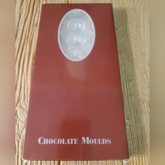 Chocolate Moulds, Half Circle, Candy Making - Picture 1 of 4